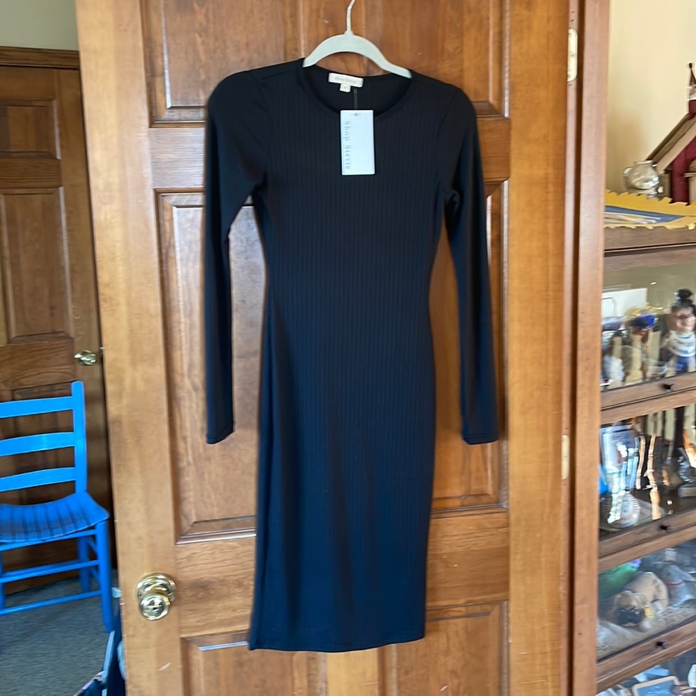 Black fitted dress